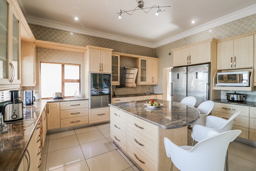 5 Bedroom Property for Sale in Xanadu Eco Residential Estate North West